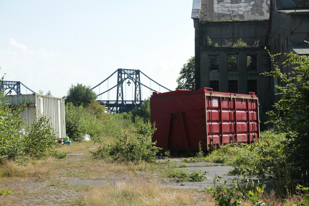 Baucontainer auf dem Gelände der Südzentrale Juli 2014